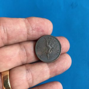 เหรียญทองแดง 1 อัฐ ร.ศ.124  สมัยรัชกาลที่ 5 หน้าตรงพระบรมรูป - พระสยามเทวาธิราช สภาพเดิมๆ - Image 4