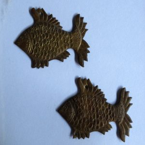 ปลาหลวงพ่อจงวัดหน้าต่างนอก จ. นครสวรรค์ อยู่ในกรอบอย่างดีช่วยทำมาค้าขายจะมีทั้งตัวผู้และตัวเมีย - Image 3