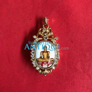 ล็อกเก็ต หลวงพ่อพุทธเรืองฤทธิ์ วัดสว่างอารมณ์ วรวิหาร อ.สวรรคโลก จ.สุโขทัย กะไหล่ทองเดิม - Image 2