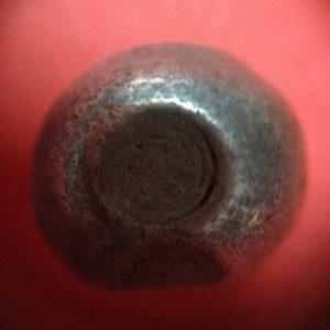 พดด้วงเม็ด 1 บาทสมัยสมเด็จพระเจ้าอุทุมร (ขุนหลวงหาวัด) พ.ศ.2301-2302 ตราช่ออุทุมพร รูปจุด 4 จุด อยุ่ภายในกรอบกนกเปิดล่าง สวยคมชัดมาก เม็ดที่ 2 - Image 2