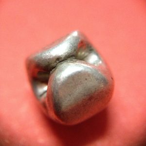 พดด้วงเม็ดเฟื้องสมัยอยุธยา ตราสังข์ สวยงามคมชัดมากๆ เม็ดที่ 1 - Image 3