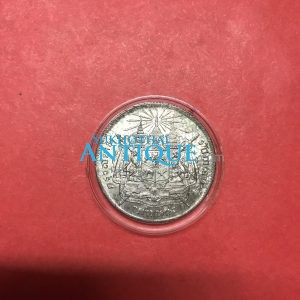 เหรียญเงินหนี่งบาทพระบรมรูป - ตราแผ่นดิน รัชกาลที่ 5 ลายละเอียดอยู่ครบ ไม่ผ่านการล้างมาก่อน ส่งประกวดได้สบาย สวยงามคมชัด - Image 4