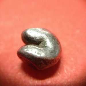 พดด้วงเม็ดเฟื้องสมัยอยุธยา ตราสังข์ สวยงามคมชัดมากๆ เม็ดที่ 3 - Image 4