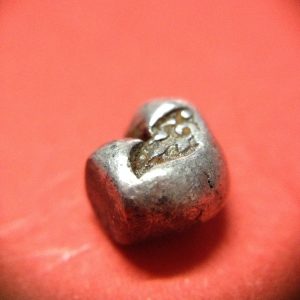 พดด้วงเม็ดเฟื้องสมัยอยุธยา ตราสังข์ สวยงามคมชัดมากๆ เม็ดที่ 4 - Image 4