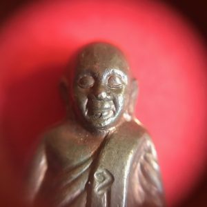 หลวงพ่อเงินวัดบางคลาน ปี 37 รุ่น เพิร์ธ เนื้อนวะ อุดกริ่งสวยงามตมชัดมาก องค์ที่ 1 - Image 4