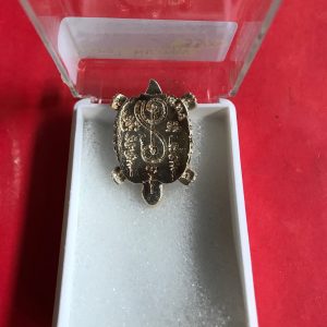 หล่อเต่าโบราณเนื้อเงินหลวงพ่อหลิว วัดไร่แตงทอง(รตท.) รุ่น 2 ปี 2537 - Image 3