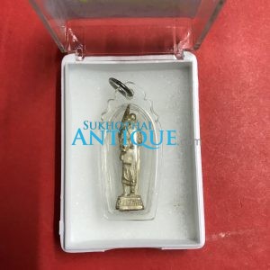 พระสิวลีมหาลาภ หลวงพ่อเกษมลอยองค์ รุ่น ญ.ส.ส. ปี 2533 เนื้อเงินเลี่ยมกรอบพลาสติกสวยงามพร้อมใช้(ทันหลวงพ่อปลุกเสก) - Image 4