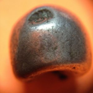 พดด้วงรัตนโกสินทร์เม็ดบาทสมัย ร. 4 พ.ศ.2394-2411 ( ตรามงกุฎ-กรงจักร ) เม็ดนี้มี ลงจาร (เม็ดที่ 3) - Image 2