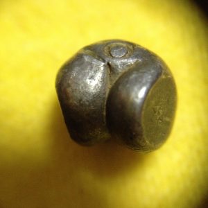 พดด้วงเม็ดสลึงตรากระต่ายอ้วน-หอยสังข์ สุโขทัย สวยงามดูคลาสสิก หายากมาก มาก  เม็ดที่ 1 - Image 3