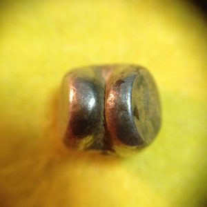 พดด้วงเม็ดสลึงตรากระต่ายอ้วน-หอยสังข์ สุโขทัย สวยงามดูคลาสสิก หายากมาก มาก  เม็ดที่ 3 - Image 4