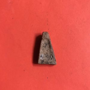 พระผงสุพรรณ พิมพ์หน้าแก่ กรุวัดพระศรีมหาธาตุ จ.สุพรรณบุรี พุทธคุณครบถ้วน - Image 2