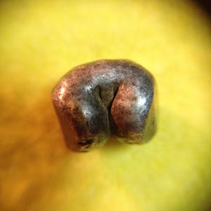 พดด้วงหนึ่งสลึงตรา มงกุฎ-กรงจักร รัชกาลที่ 4 เม็ด - Image 4