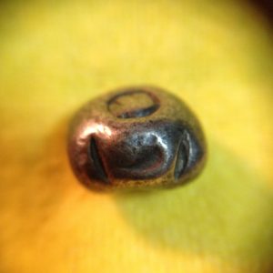 พดด้วงเม็ดสลึงตราช้างการ์ตูน-หอยสังข์ สุโขทัยมีบาก ( หายากมาก มาก ) - Image 2