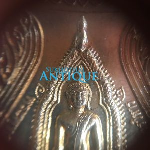 เหรียญกะไหล่ทองหลวงพ่อพระพุทธเรืองฤทธิ์ รุ่น 2 ปีพ.ศ.2512 สวยงามคมชัดมากๆ องค์ที่ 8 พร้อมกล่องเดิม - Image 3