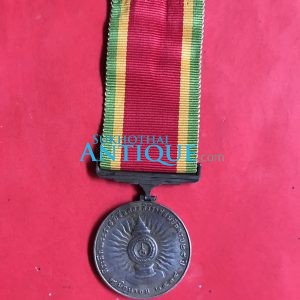 เหรียญเงินที่ระลึกพระราชพิธีฉลองสิริราชสมบัติครบ 25 ปีแนวตั้งพร้อมแพรแถบเหร๊ยญสวยงามคมชัดมากๆ ผลิต 9 มิถุนายน 2534 เหรียญที่ 4 - Image 3