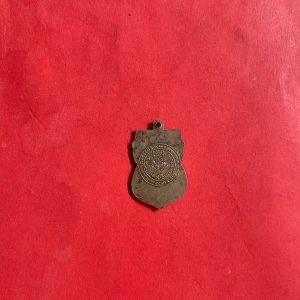 หลวงขอเบ็ดหลวงพ่อจงเนื้ออัลปาก้า หลัง
ยันต์ - Image 3