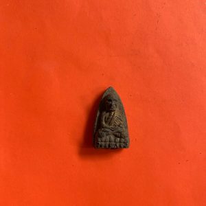 หลวงปู่ทวดเนื้อว่านปัดทอง ฝังตะกรุดปี 14 อ. นองวัดทรายขาว มีผงปี 97 สีดำเทา สวยคมชัดมากๆ - Image 2