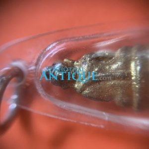 พระชัยเจ้าคุณศรีวัดสุทัศน์ ปี 2495 น้ำเต้าตรง กระไหล่ทองสวยเดิมเลี่ยมกรอบพลาสติก - Image 2