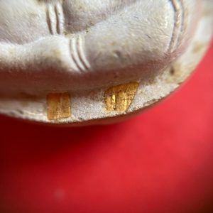 พระปิดตามหาลาภ หลวงปู่โต๊ะรุ่น " เพชรรุ่งโรจน์ "พิมพ์ใหญ่ วัดประดู่ฉิมพลี ปี  2535  ฝังตะกรุดทองคำ 2 อัน หลังยันต์ - Image 4