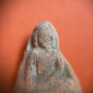 พระนางพญาเนื้อดิน กรุวัดดอนลาน จ. สุโขทัยพิมพ์ใหญ่ อายุเก่าหลายร้อยปี องค์ที่ 11 - Image 2