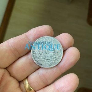 เหรียญเงินบาทหนึ่ง ร.5 หลังตราแผ่นดินไม่มีร.ศ. ตอกตราด้านหัวเดิมๆสวยคมชัด - Image 3