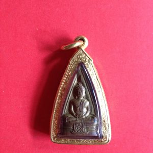 หลวงพ่อโสธรสองหน้าพิมพ์ 5-7,5-7 เนื้อทองเหลือง สร้างปี พ.ศ.2495 สภาพคมชัดผิวแห้งเดิมดูง่าย เลี่ยมทองเก่านกซุ้มหนาลงยา - Image 2