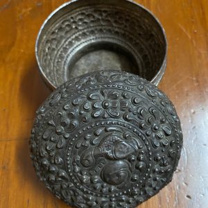 ตลับเงินโบราณเนื้อเงินคุณภาพสูงอย่างดี สมบูรณ์สวยงามมากๆ - Image 4