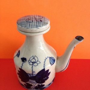 กาน้ำใบเล็กสีฟ้าขาวลายกอบัวมีฝาเป็นจุกกระเบื้ง - Image 3