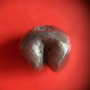 พดด้วงรัตนโกสินทร์เม็ดบาทสมัย ร.2 พ.ศ.2352-2367 (ตราครุฑ-กรงจักร )ตราครุฑสวยงามคมชัดมากชนิดแชมป์ เม็ดที่ 5 - Image 2