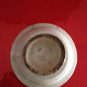 จานเชิงรัตนโกสินทร์ตอนต้น มีลายบนอย่างเดียว สภาพสมบูรณ์มาก ใบที่ 4 - Image 3