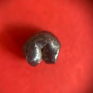 เงินพดด้วงสมัยอยุธยาขนาดตํ่ากว่าหนึ่งบาท(เฟื้อง) ตรา สังข์เนื้อเงินบริสุทธิ์ เม็ดนี้สวยคมชัดสมบูรณ์มากๆ - Image 4