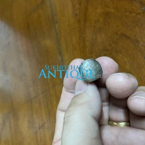 ลูกเป้ง สิงห์เก่างานศิลป์เนื้อสัมสำริดใช้เป็นลูกชั่งในสมัยโบราณ อายุน่าจะประมาณร่วม 100 ปีเม็ดสวยงามมาก - Image 4