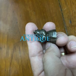 ลูกเป้ง สิงห์เก่างานศิลป์เนื้อสัมสำริดใช้เป็นลูกชั่งในสมัยโบราณ อายุน่าจะประมาณร่วม 100 ปีเม็ดสวยงามมาก - Image 3