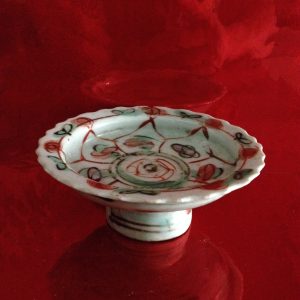 จานเชิงรัตนโกสินทร์ตอนต้น มีลายบนลายล่าง ใบเล็ก  สภาพสมบูรณ์มาก ใบที่ 9 - Image 2