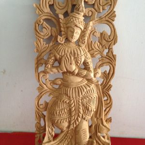รูปนางฟ้ายืนพนมมือ แกะสลักสามมิติอ่อนช้อยบนไม้สักขนาด 7.5"x18' - Image 3