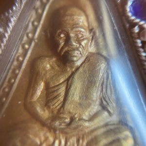 เหรียญหลวงพ่อเงินจอบใหญ่ปี 2515 เลี่ยมเงินลงยาเก่าพร้อมขึ้นคอสวยงามมาก - Image 3