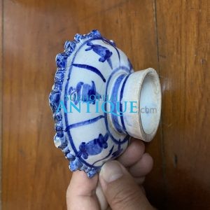 จานเชิงสมัยรัตนโกสินทร์  สีขาว ลายสีนำ้เงิน - Image 2