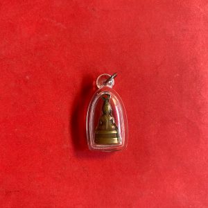 พระหล่อหลวงพ่อโสธรเก่าห่วงเชื่อมด้านบนเศียร เลี่ยมพลาสติกพร้อมใช้ - Image 3