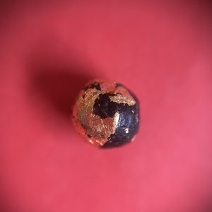 ลูกอม ชานหมากหลวงพ่อคล้าย ปิดทองโดยรอบ - Image 3