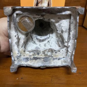 พระบูชาสมเด็จพระญาณสังวร(เนื้อนวะ)ขนาดหน้าตัก 4.9นิ้ว) รุ่น คชวัตร วัดบรวรนิเวศ ปี2546 บรรจุจีวรและพระเกศาสมเด็จพระสังฆราช มีตอกโค๊ตและหมายเลข ๕๒ - Image 3