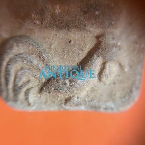 พระหลวงพ่อปานเนื้อดินมอย พิมพ์ขี่ไก่หางพวง  ผงอุดเต็ม - Image 4