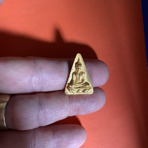 พระสมเด็จนางพญาจิตรดา สก.5 รอบ เนื้อทองคำ พิมพ์ใหญ่ หนัก 1 บาท  สวยงามเดิมๆ - Image 3