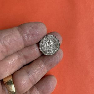 เหรียญกษาปณ์เนื้อเงินในหลวงครองราชย์ 25 ปี ภปร. - Image 4