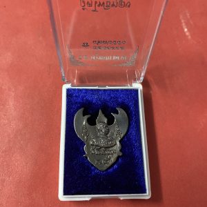 ครุฑมหาลาภหลวงพ่อวราณ์ วัดโพธิ์ทองพิมพ์ใหญ่ รุ่นโคตรวย ปี 40 เนื้อนวะโลหะ กล่องเดิม - Image 4