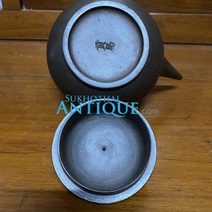 ชาป้านโบราณสวยงามสมบูรณ์ไม่มีซ่อม ใบใหญ่ สีนำ้ตาลออกเข้ม ใต้ฐานมีอักษรภาษาจีนสองตัว - Image 2