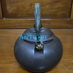 ชาป้านโบราณสวยงามสมบูรณ์ไม่มีซ่อม ใบใหญ่ สีนำ้ตาลออกเข้ม ใต้ฐานมีอักษรภาษาจีนสองตัว - Image 3