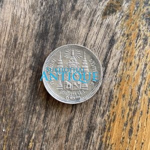 เหรียญเนี้อเงิน พระบรมรูป-หลังตราแผ่นดิน สลึงหนี่ง สมัยรัชกาลที่ 5 ร.ศ. 123 คมชัดมาก - Image 2