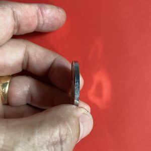 เหรียญหลวงพ่อเงินวัดบางคลานเนื้อเงินรูปไข่ขอบตัด หลังกรมหลวงชุมพร พิธีมหาพุทธาภิเษก อังคารที่ 3 มีนาคม พ.ศ.2541 - Image 3