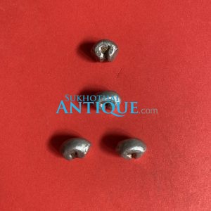 พดด้วงเนื้อเงินเม็ดสลึงอยุธยาตรา ช้าง - สังข์ จำนวน 4 เม็ด ตราชัดและสวยงามมาก - Image 2