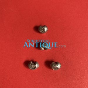 พดด้วงเนื้อเงินเม็ดสลึงอยุธยาตรา ช้าง - สังข์ จำนวน 4 เม็ด ตราชัดและสวยงามมาก - Image 4